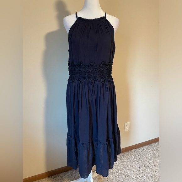 Eliza J Midi Navy Blue dress size 10. Crochet waist, tiered bottom - Picture 1 of 11
